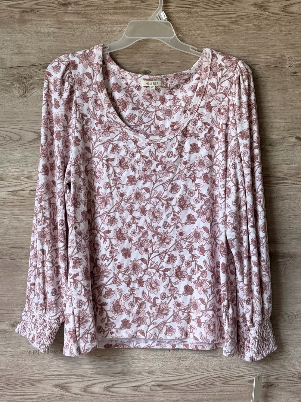 Angels Forever Young 1X Pastel Parchment Floral Puff Sleeve Smocked Top NWT